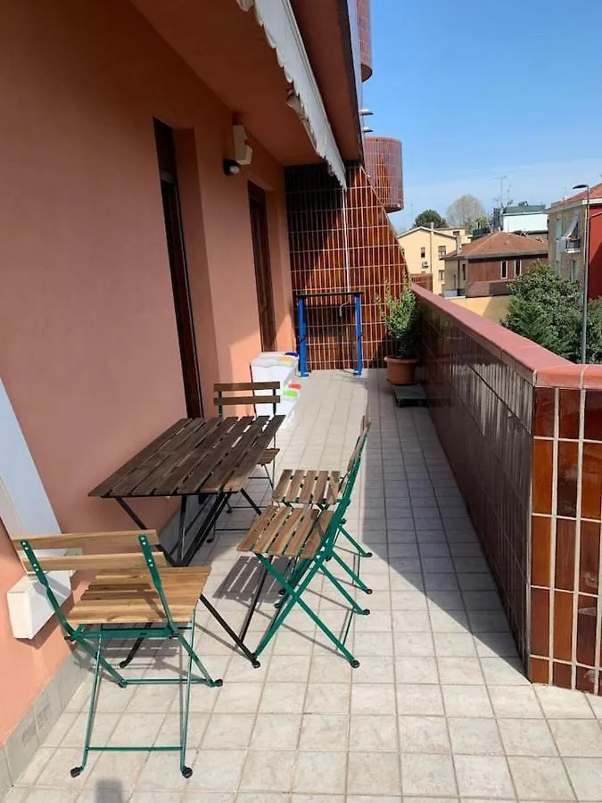 Lägenhet Appartamento Famigliare Milano
