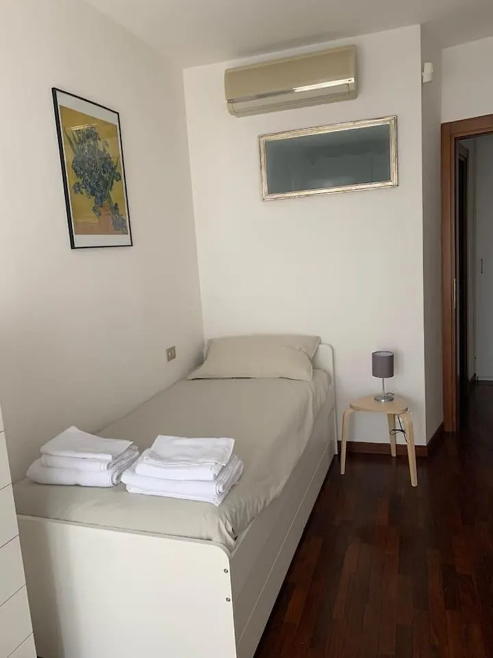 Lägenhet Appartamento Famigliare Milano Italien